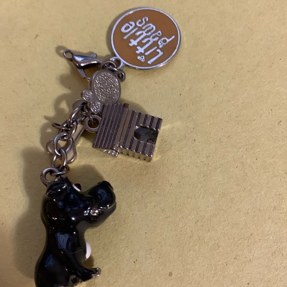 Little Paws clip on